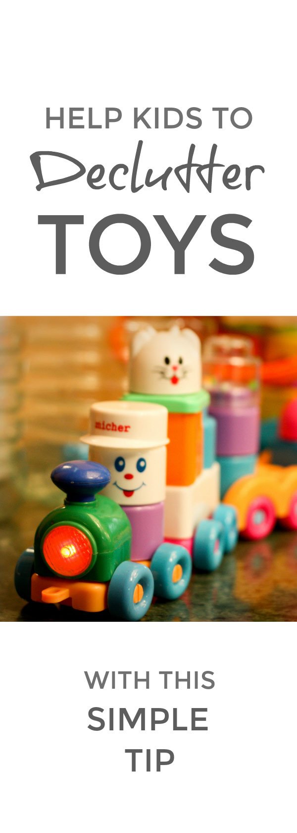 Help kids declutter their toys with this simple tip #declutter #simplify #organize 