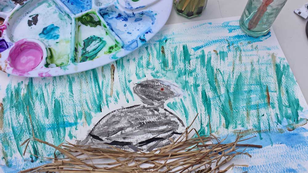 Bird nest collage - simple bird nest collages using water colour painting and natural resources are a great way for children to explore birds' habitats and nest building #birds #nests #painting #collage #nature #naturelover #habitat #STEAM