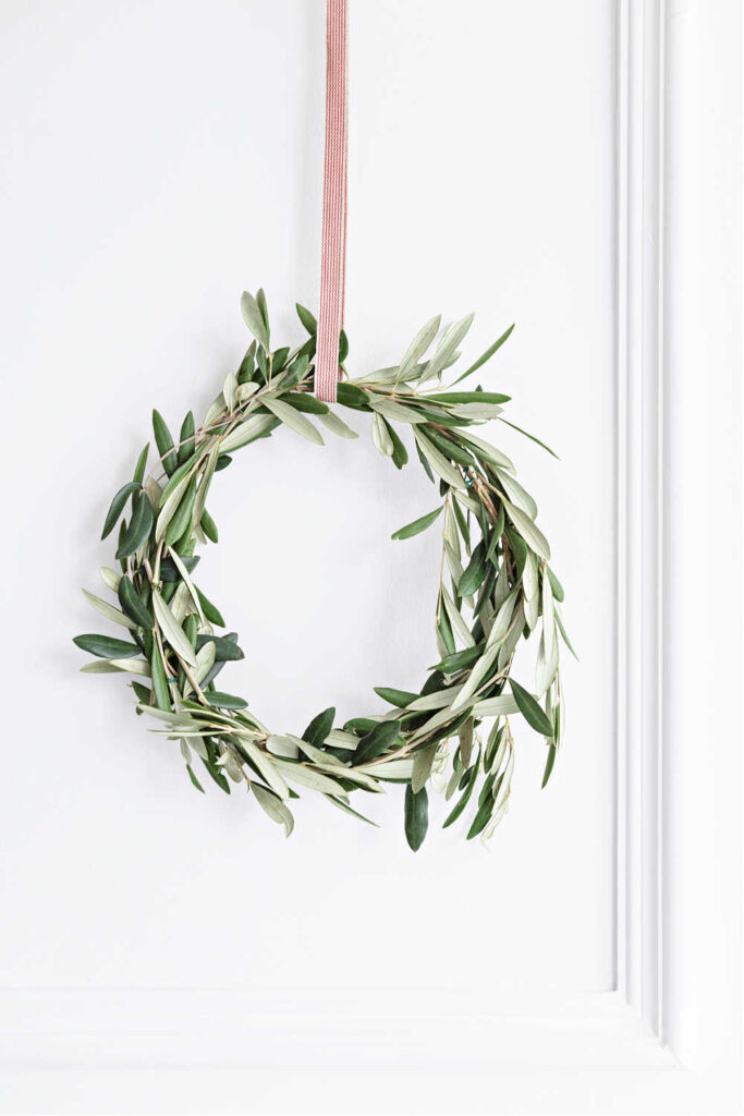 Simple Eucalyptus Christmas Wreath