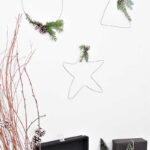 Simple Wire Shape Christmas Wreaths
