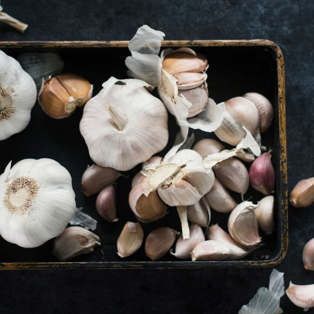 Worst Foods For Heartburn - Onions Garlic