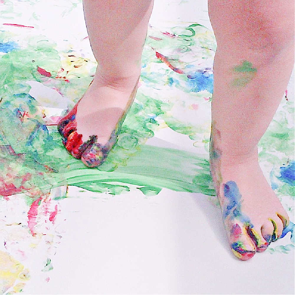 Outdoor Painting Ideas For Toddlers - Foot Painting