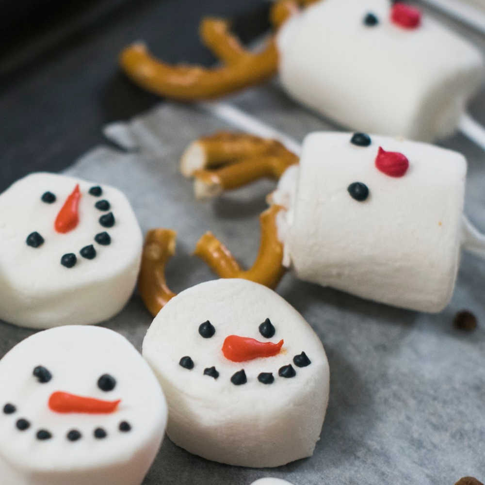 Easy Christmas Candy Recipes - Marshmallows