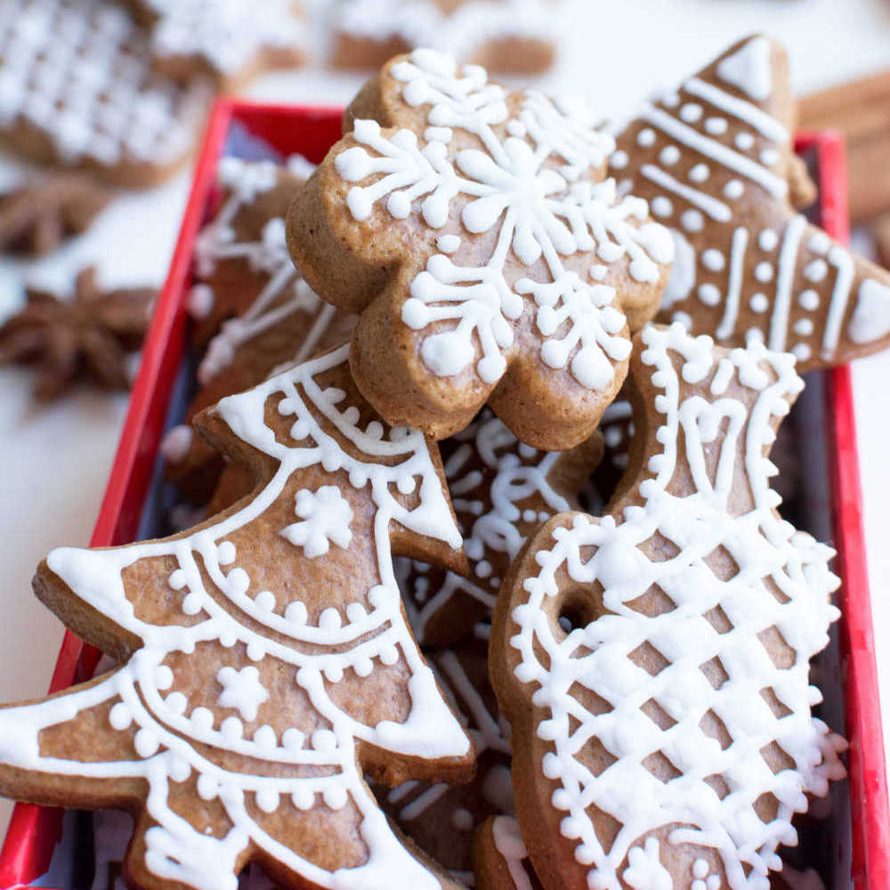 Best Traditional Christmas Gingerbread Recipe