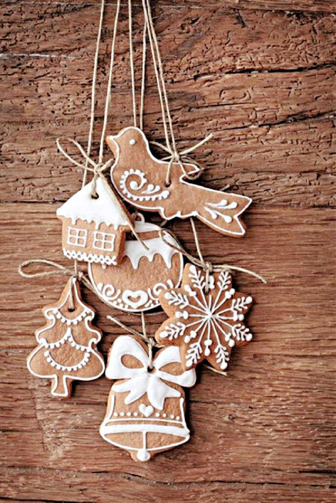 Easy Ways To Decorate Gingerbread Christmas Cookies