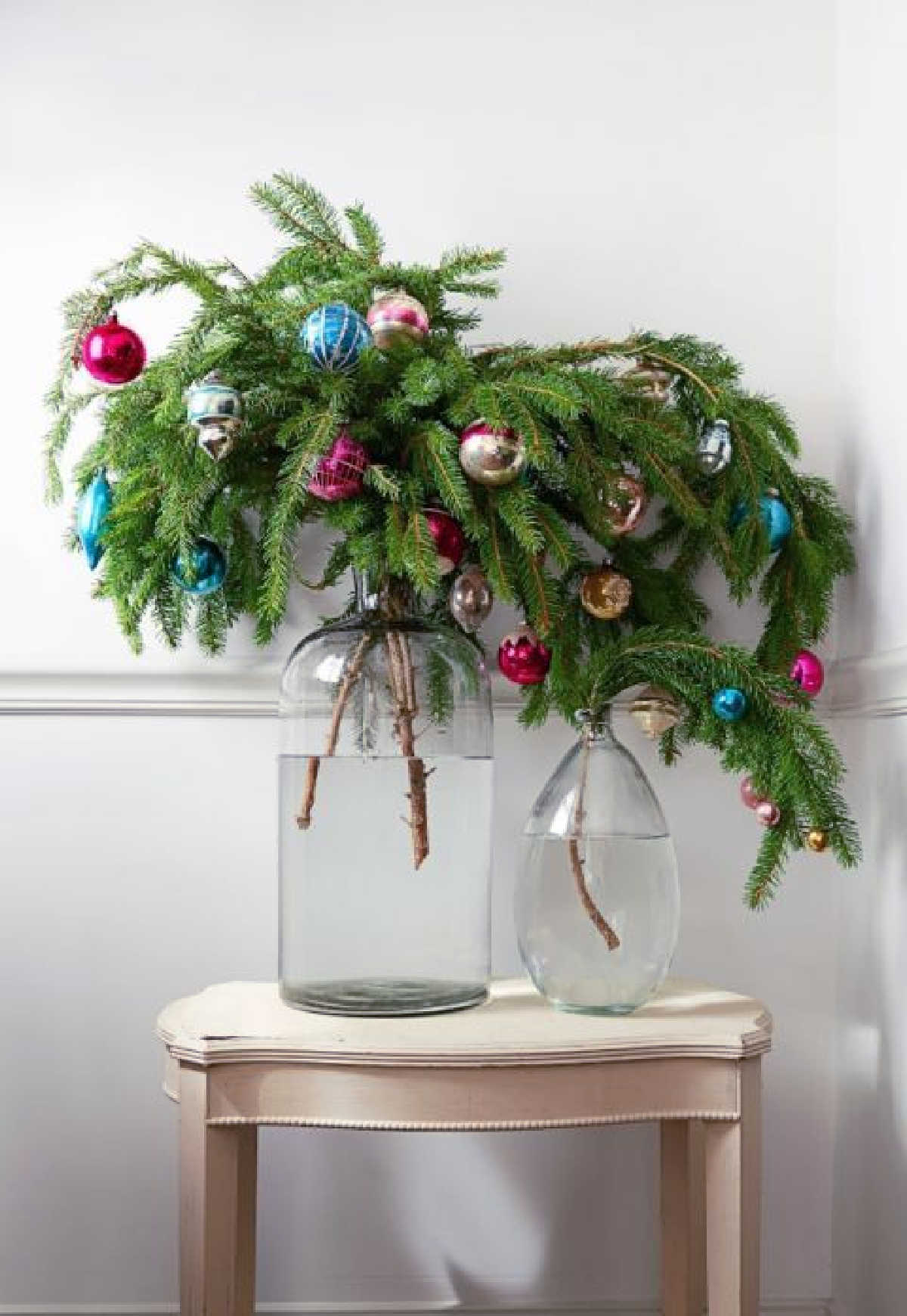 DIY Christmas Tree In Vases