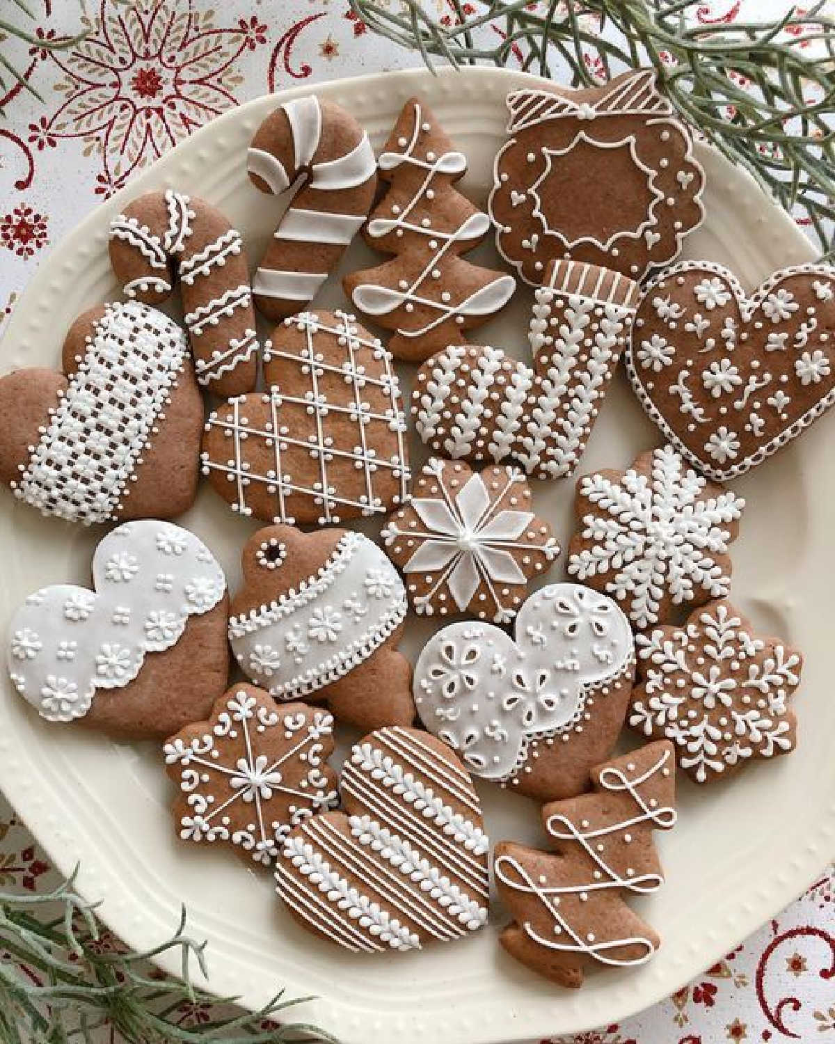 Decorated Gingerbread Christmas Cookies