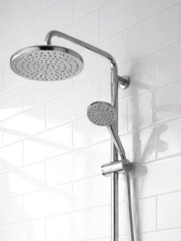 Shining white shower free from mold in grouting