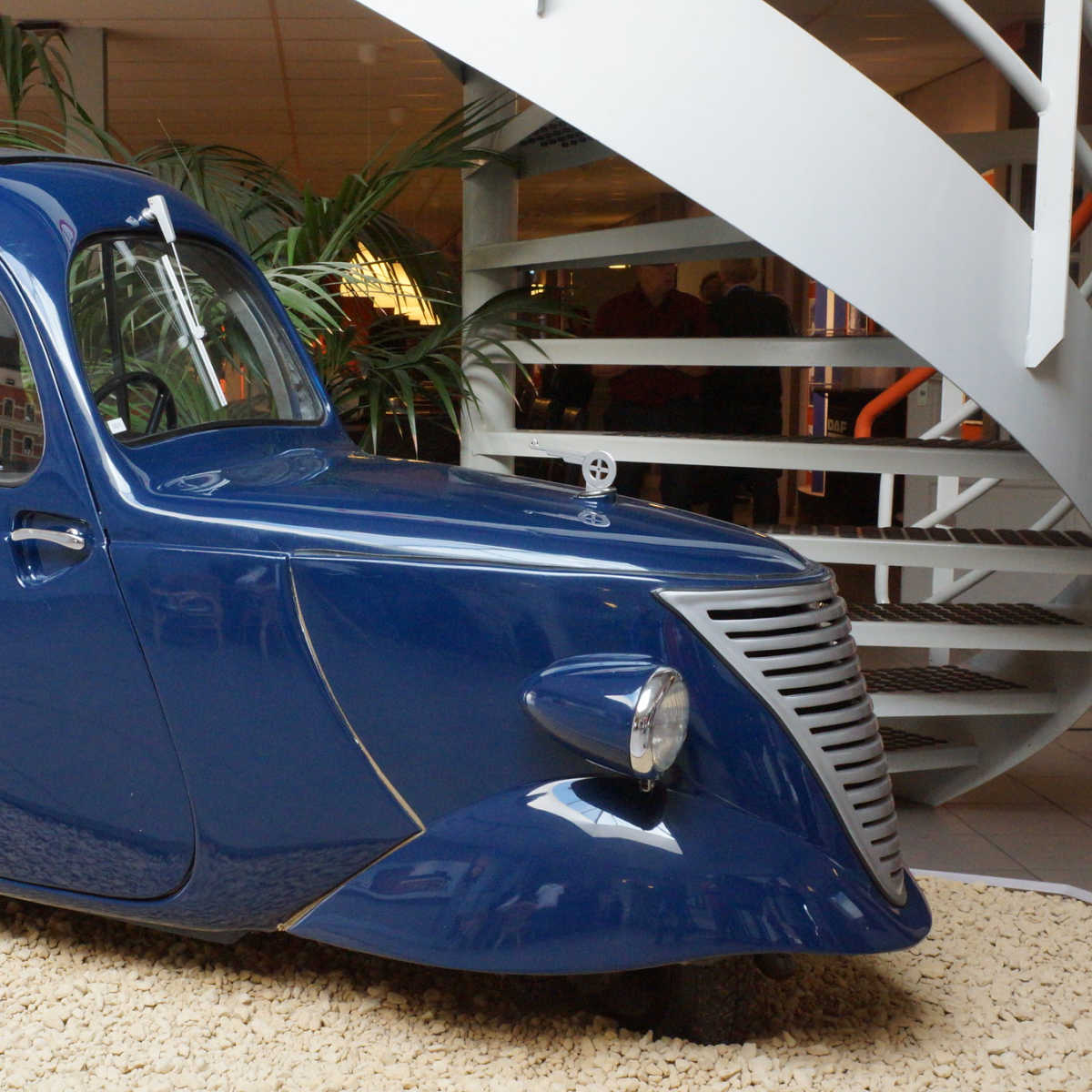 Car in design museum Eindhoven