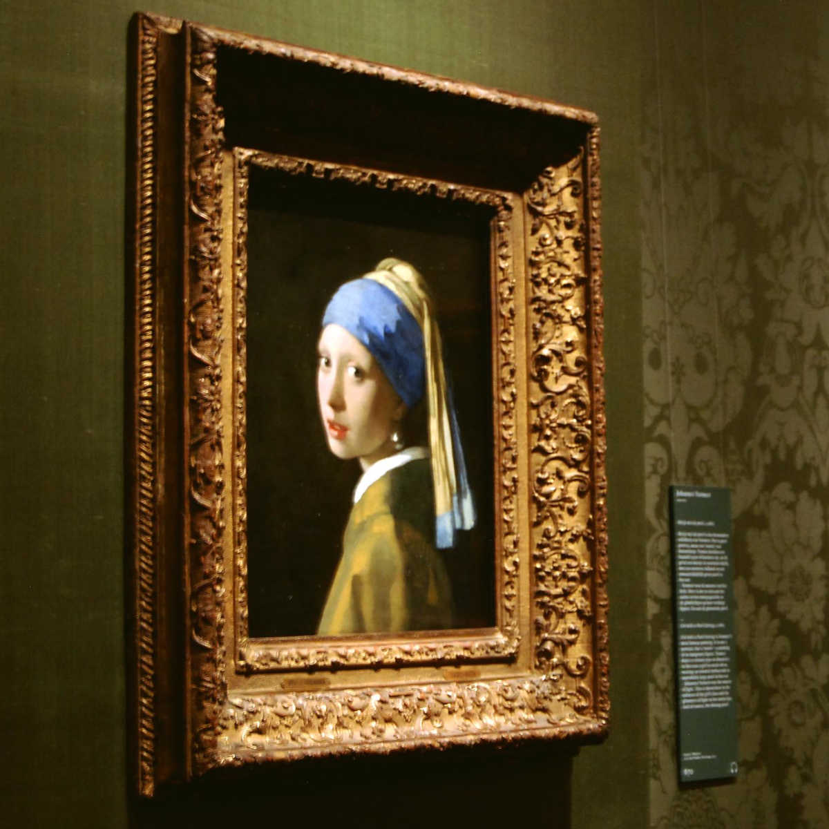 Vermeer painting in Mauritshuis Den Haag